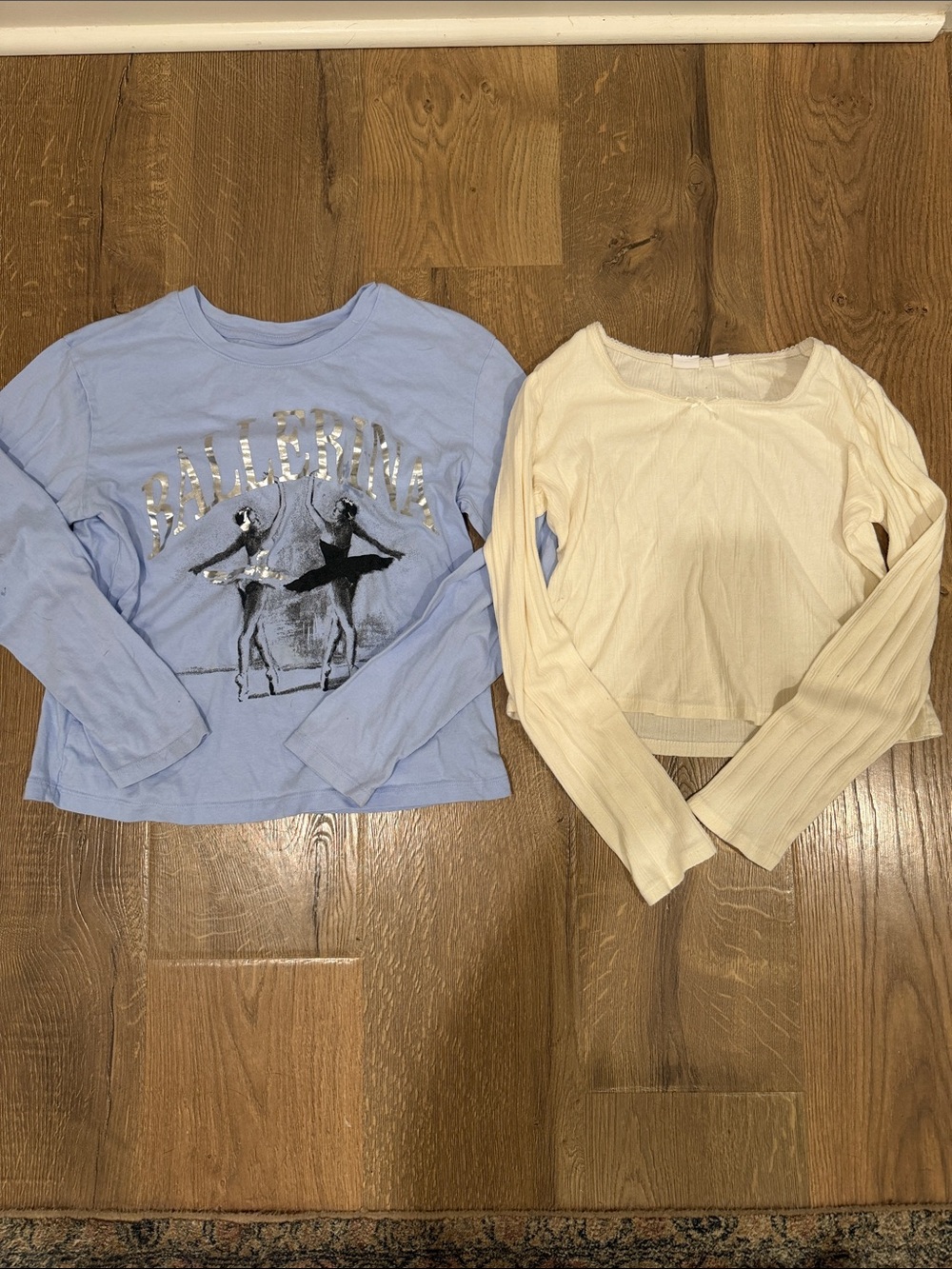 Girls' Light Blue Ballet Graphic Long-Sleeve Top and White Bow Long Sleeve Top